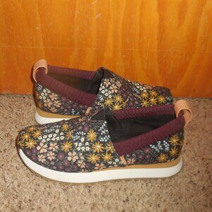 Toms Alpagata 2.0 Floral  Sneaker 7.5